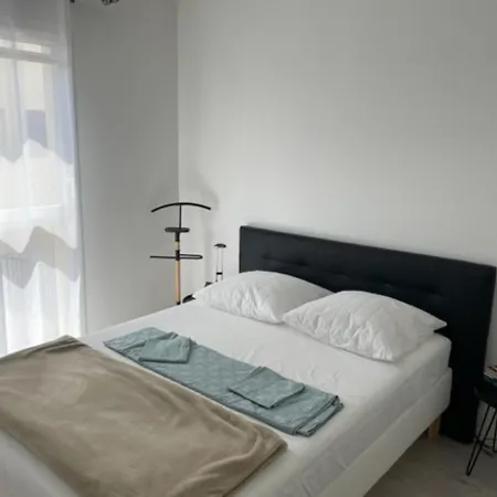 Maison Avec Jardin Et Parking Prive Apartment